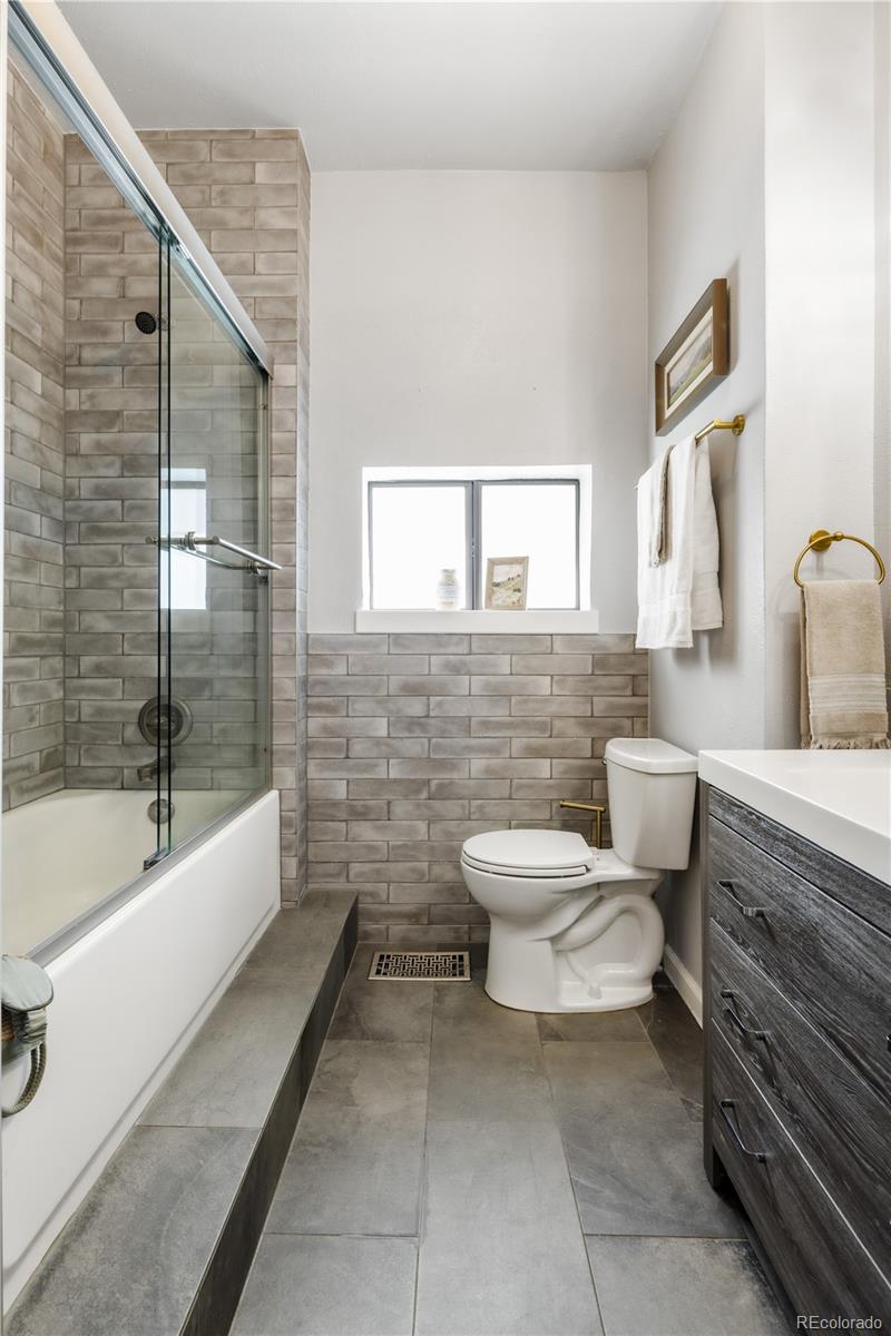 MLS Image #23 for 2339 n gilpin street,denver, Colorado