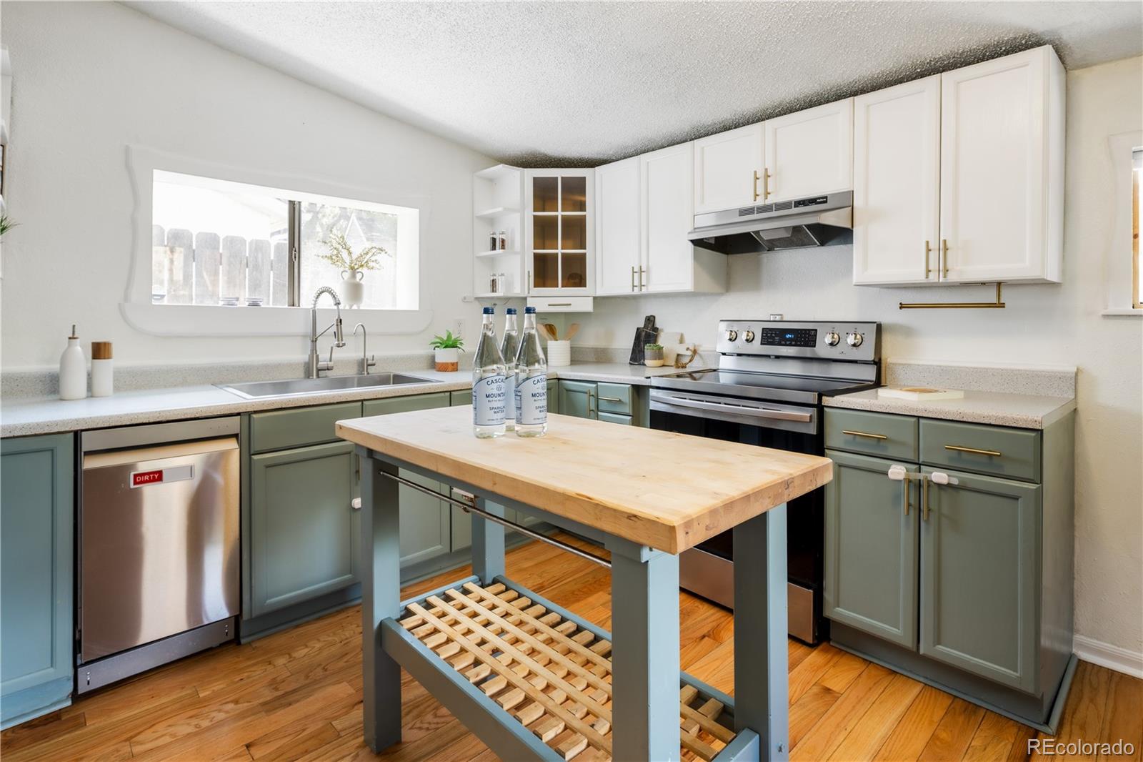 MLS Image #25 for 2339 n gilpin street,denver, Colorado