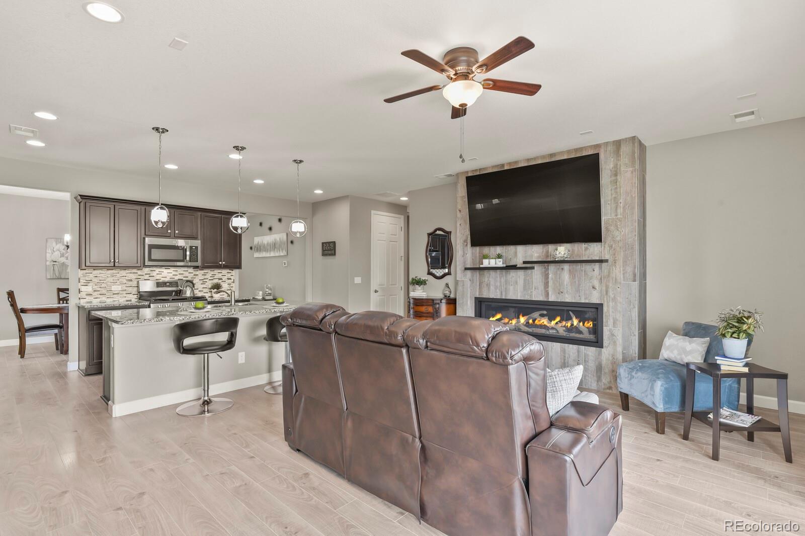 MLS Image #13 for 25524 e byers drive,aurora, Colorado