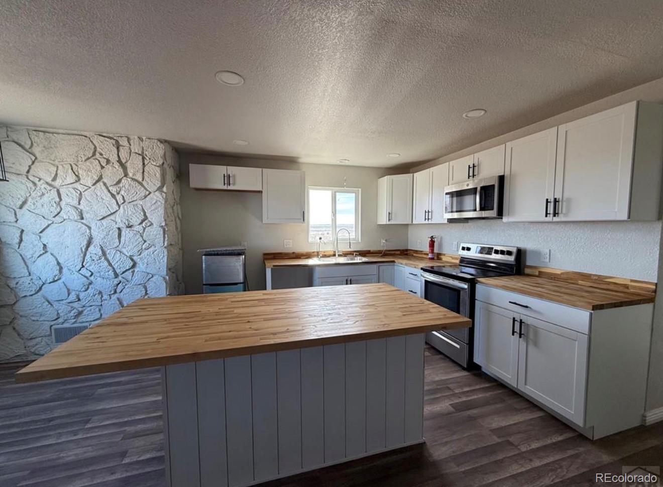 MLS Image #4 for 3417  avondale boulevard,avondale, Colorado