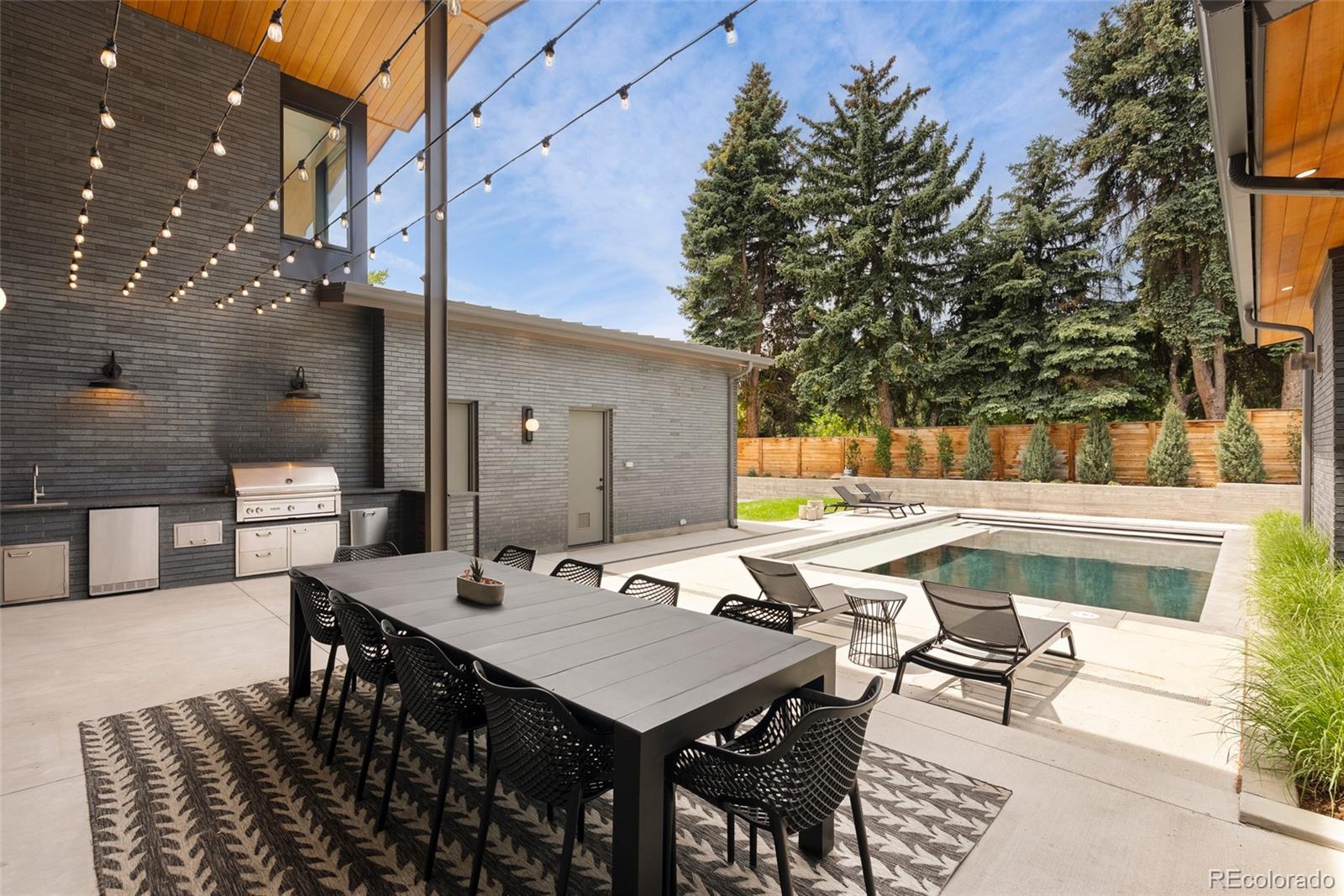 MLS Image #28 for 975 s monroe street,denver, Colorado