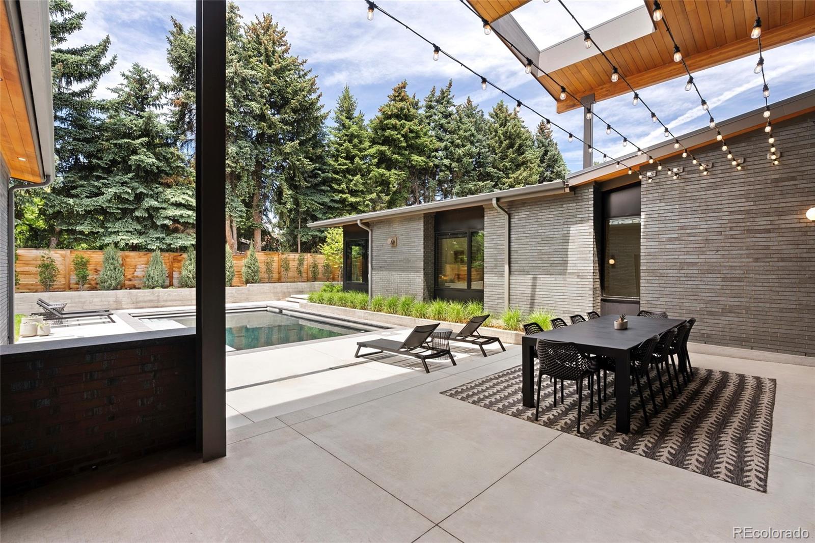 MLS Image #29 for 975 s monroe street,denver, Colorado