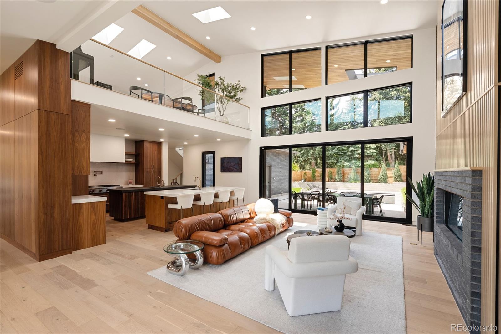MLS Image #3 for 975 s monroe street,denver, Colorado