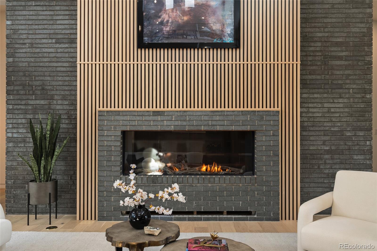MLS Image #6 for 975 s monroe street,denver, Colorado