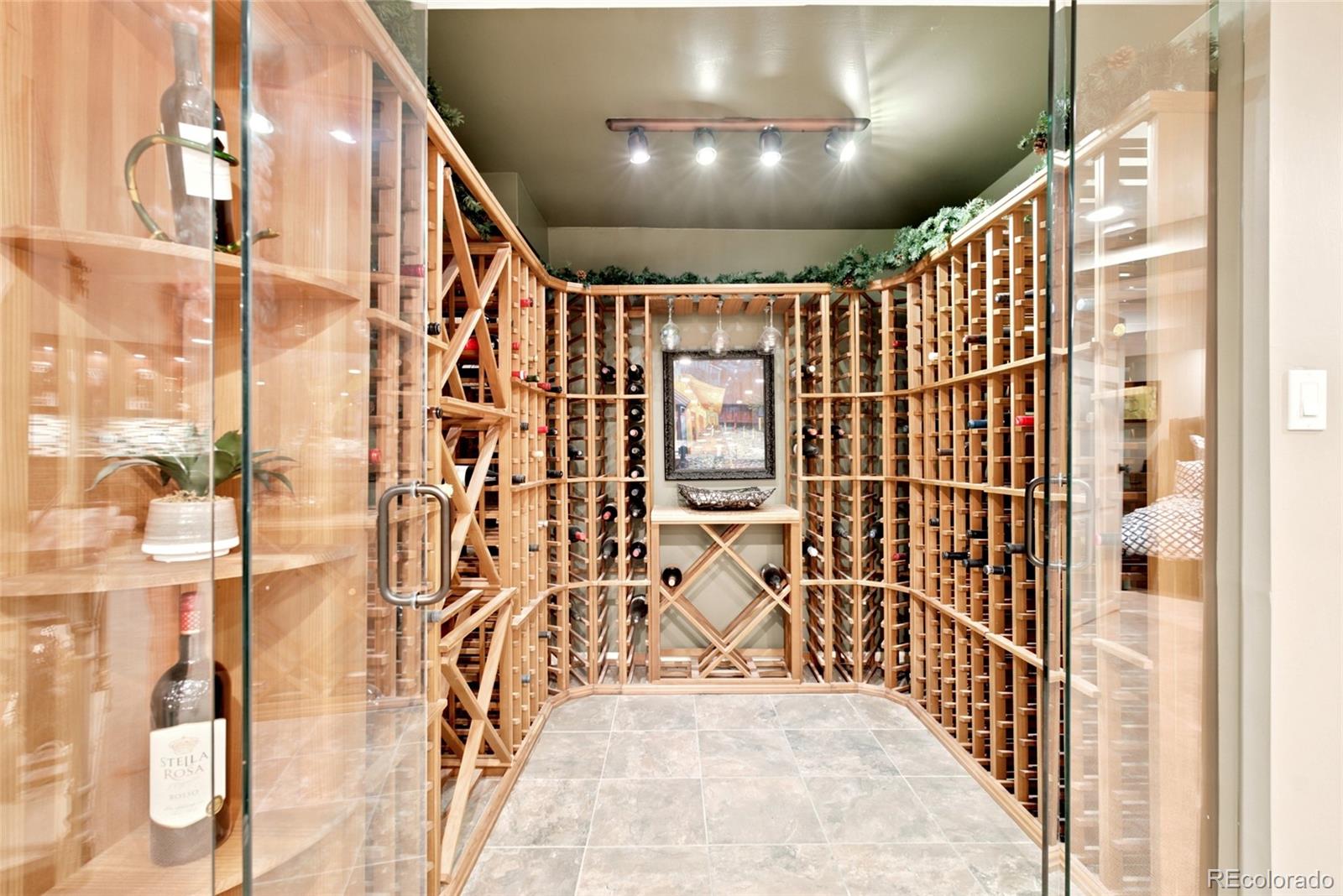 MLS Image #26 for 3545 s elkhart street,aurora, Colorado