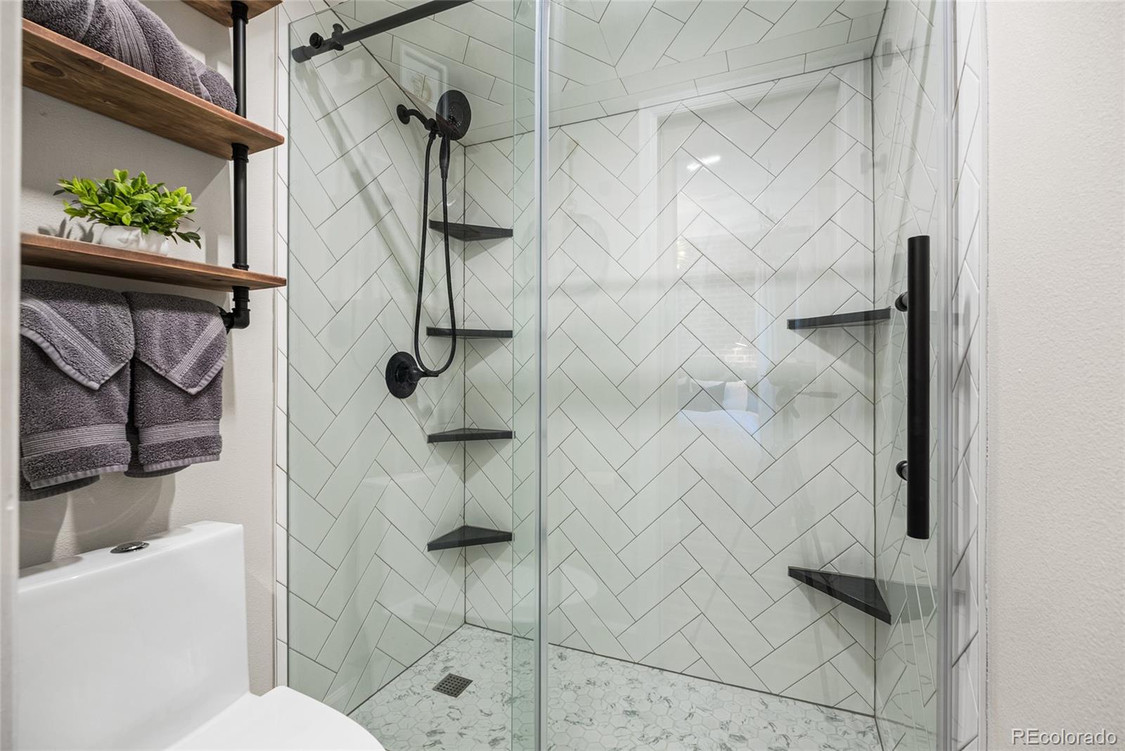 MLS Image #16 for 4975  knox court,denver, Colorado