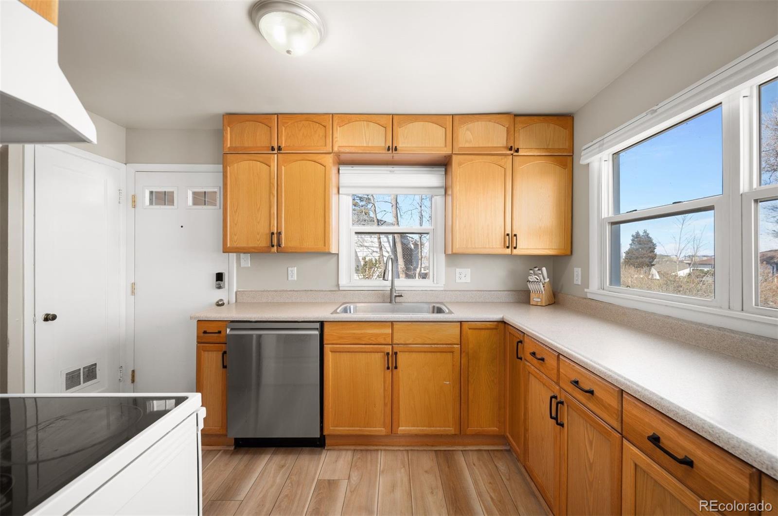 MLS Image #6 for 729 s osage street,denver, Colorado
