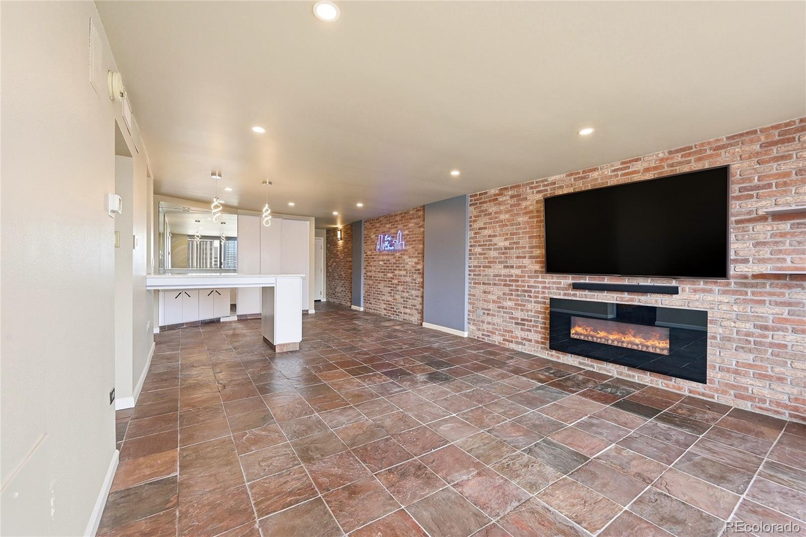 MLS Image #3 for 1020  15th street,denver, Colorado