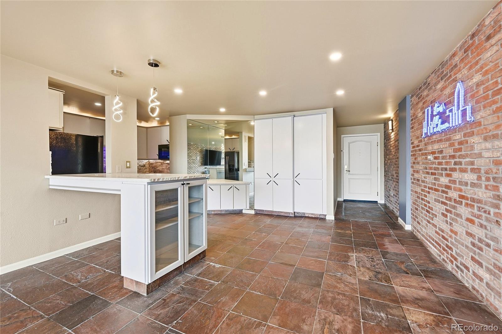 MLS Image #4 for 1020  15th street,denver, Colorado
