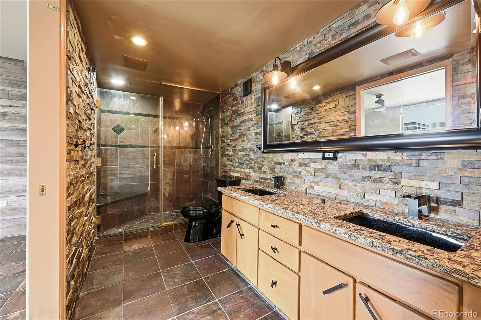 MLS Image #5 for 1020  15th street,denver, Colorado