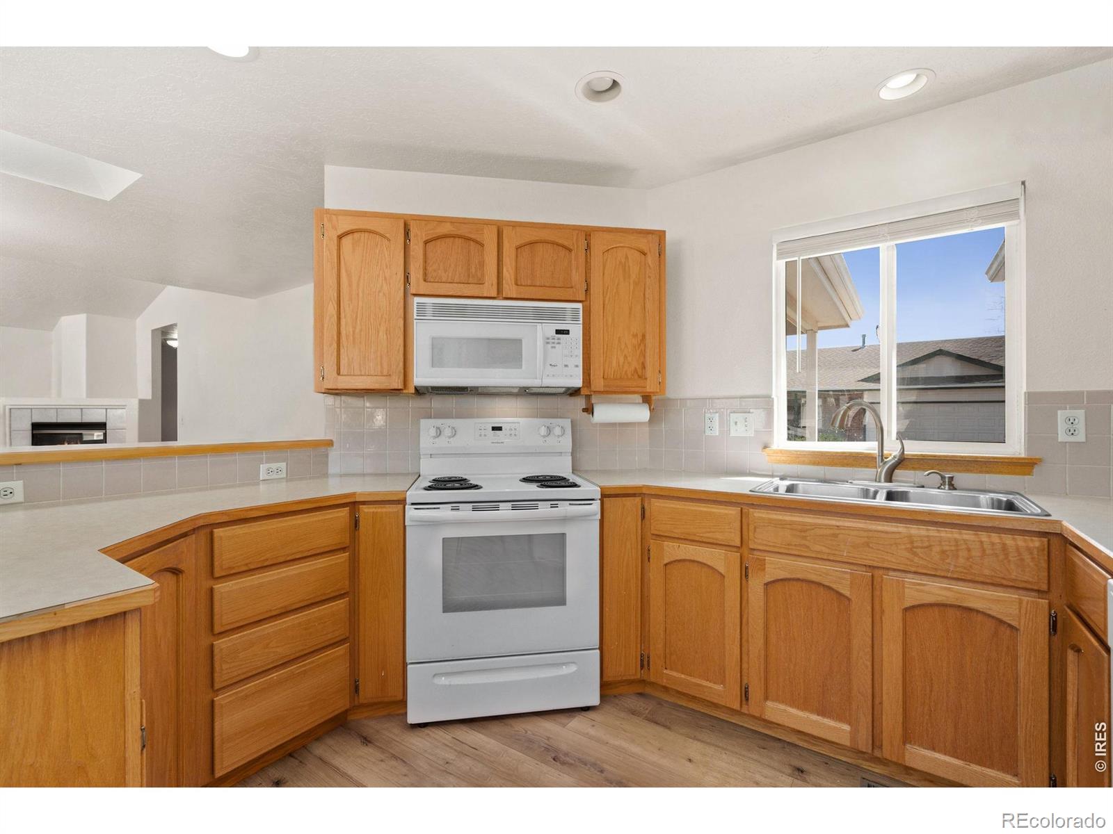 MLS Image #6 for 641  radiant drive,loveland, Colorado
