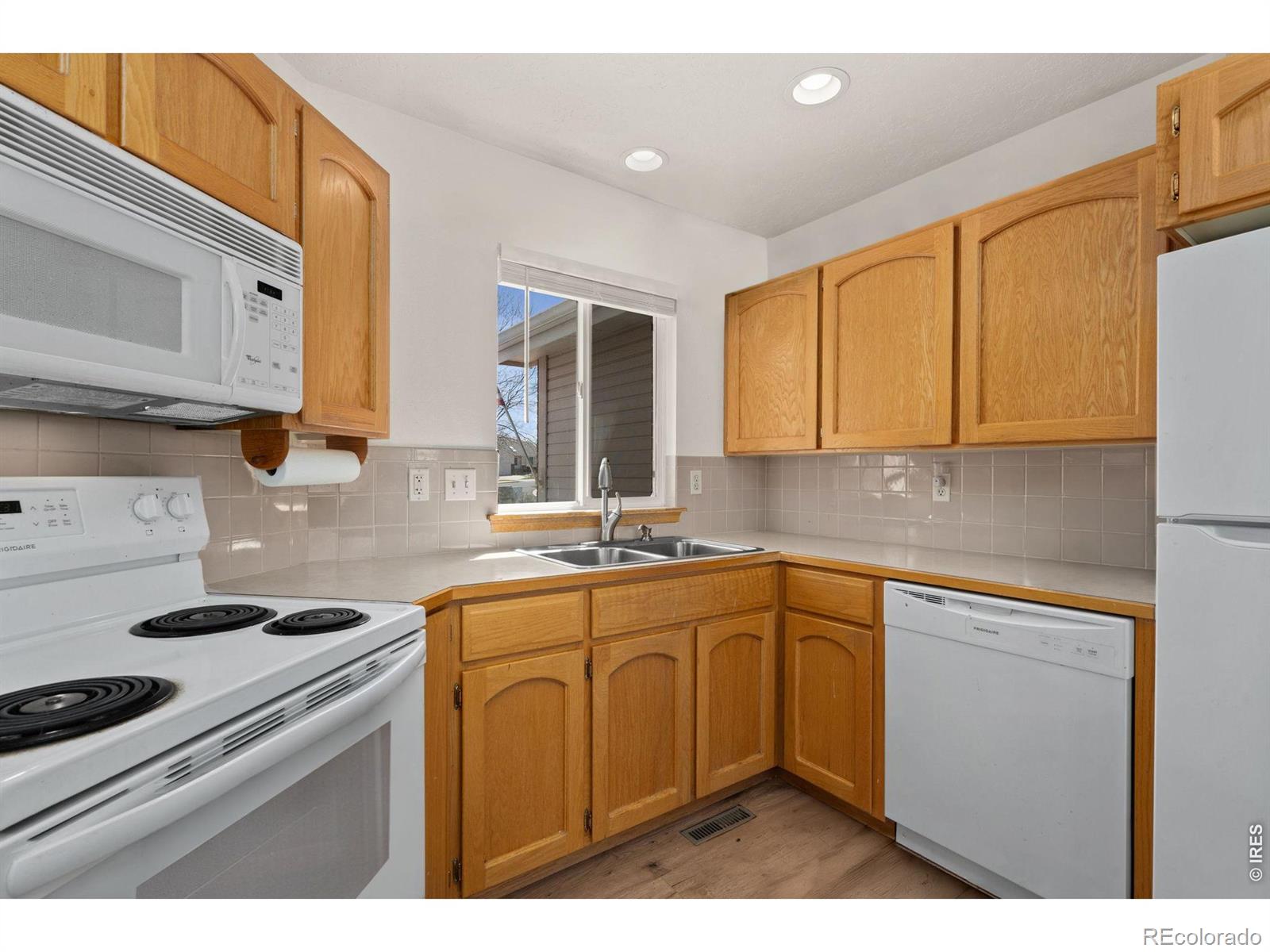 MLS Image #8 for 641  radiant drive,loveland, Colorado