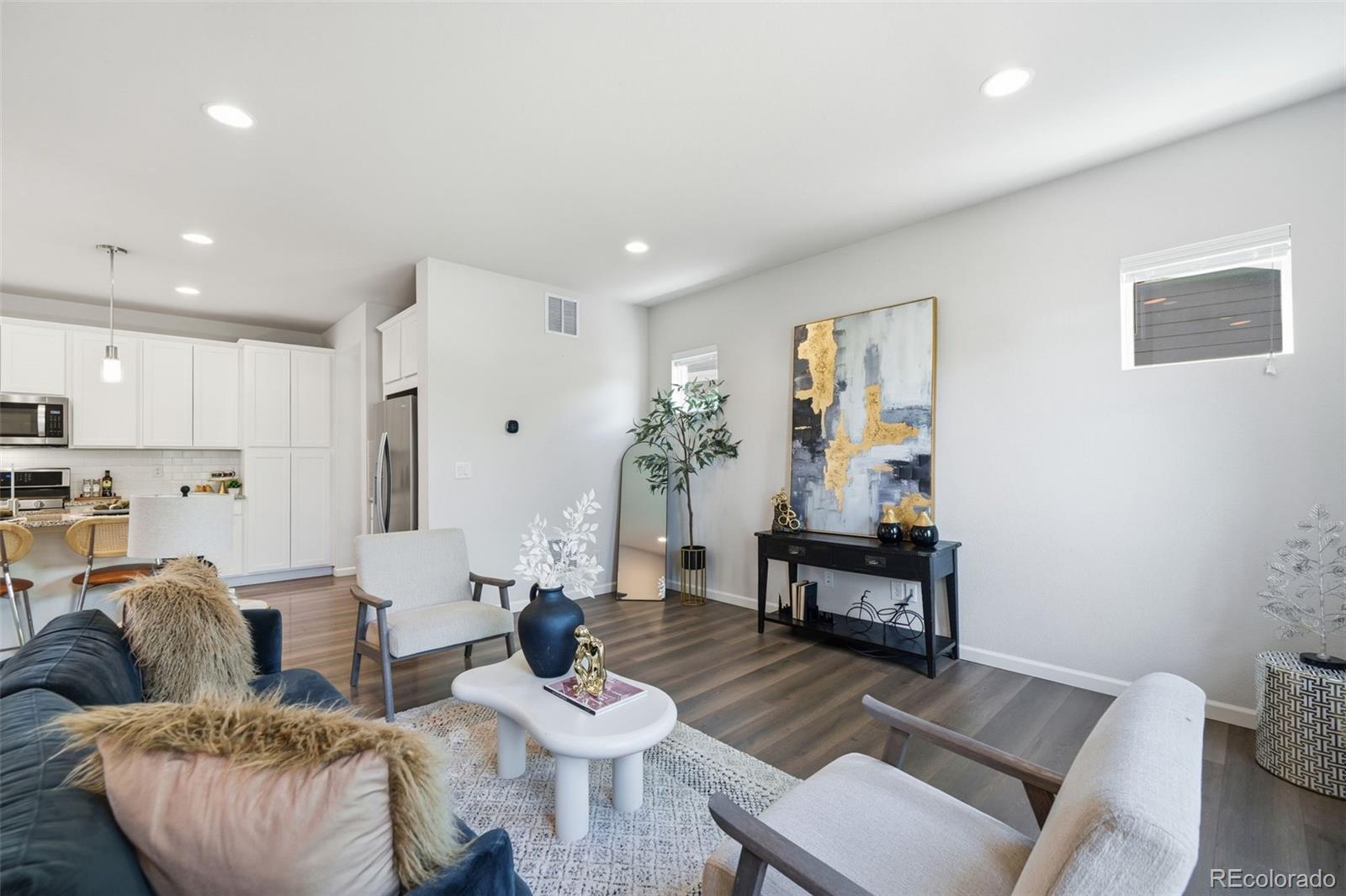 MLS Image #3 for 10700  reunion parkway,commerce city, Colorado