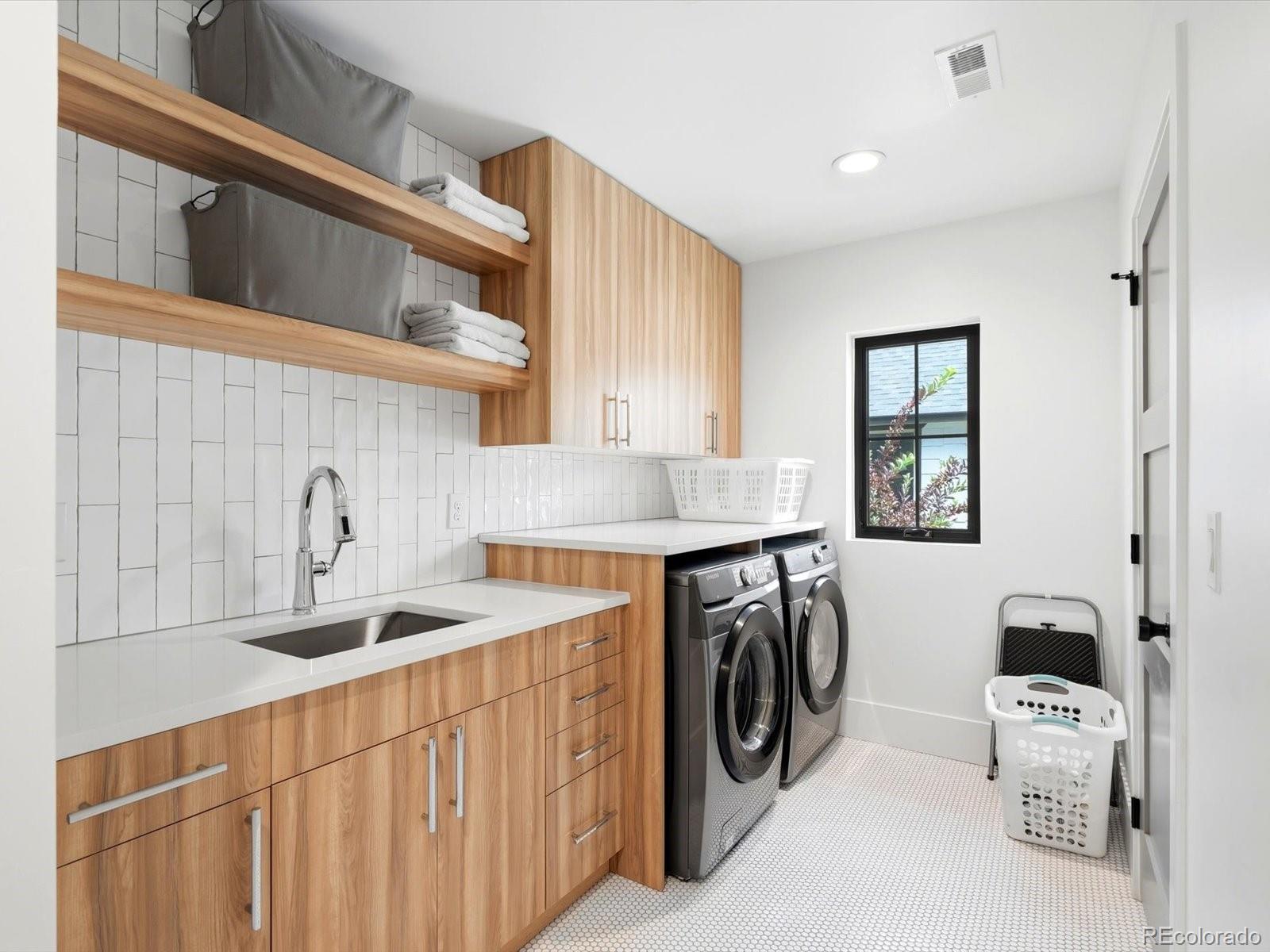 MLS Image #29 for 2380 s cook street,denver, Colorado