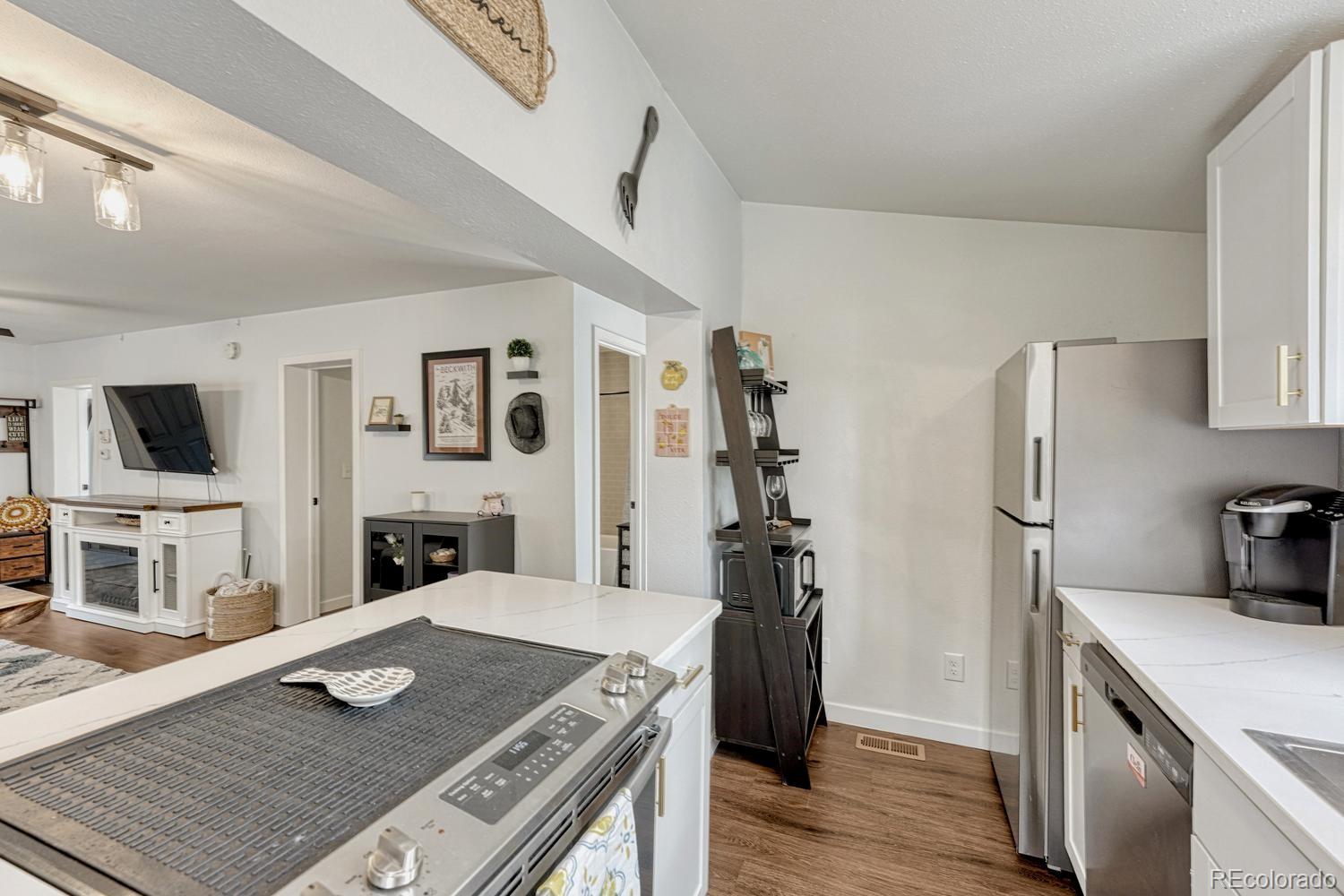MLS Image #12 for 705 n corona street,colorado springs, Colorado