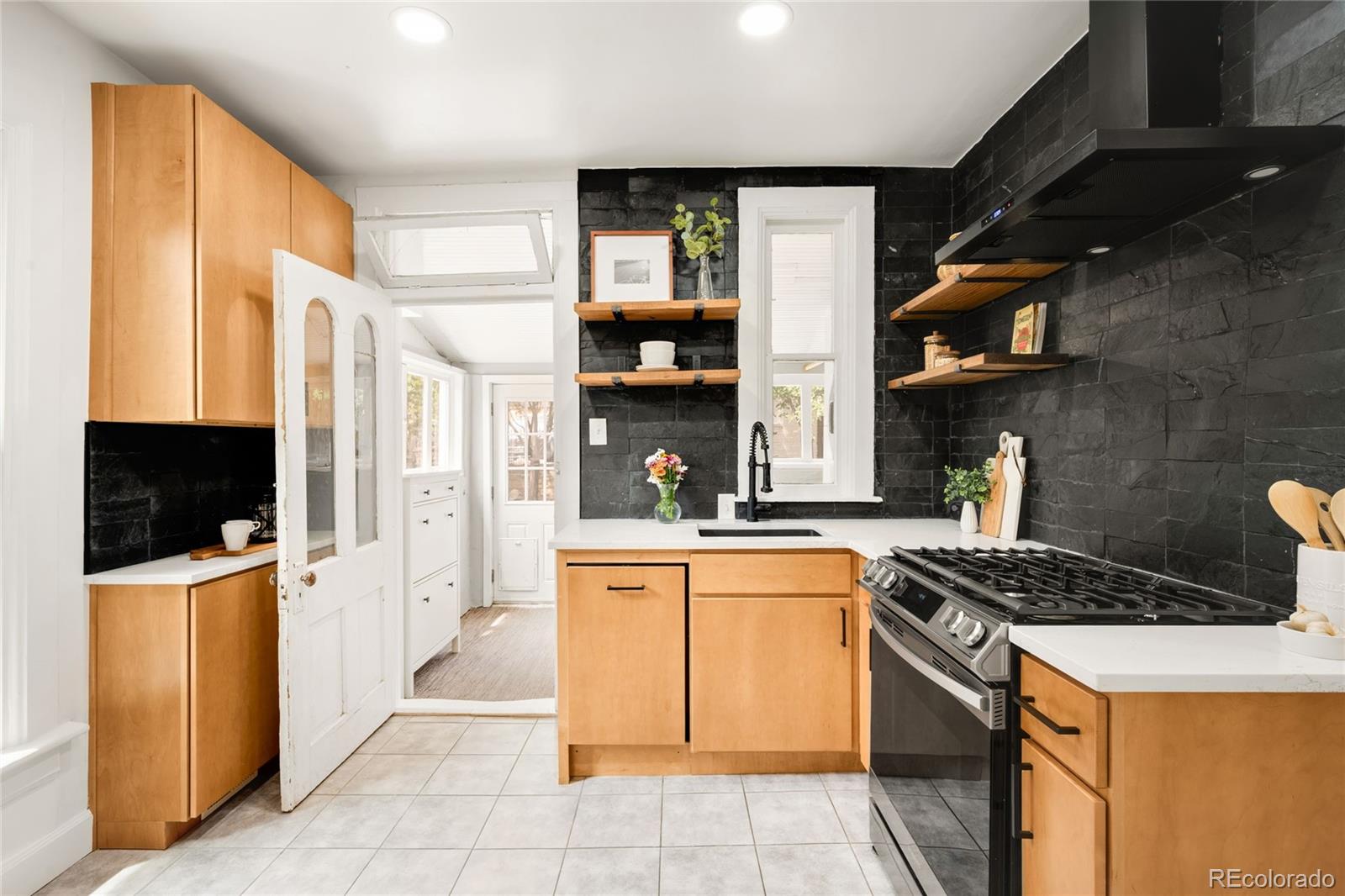 MLS Image #13 for 3769  lowell boulevard,denver, Colorado