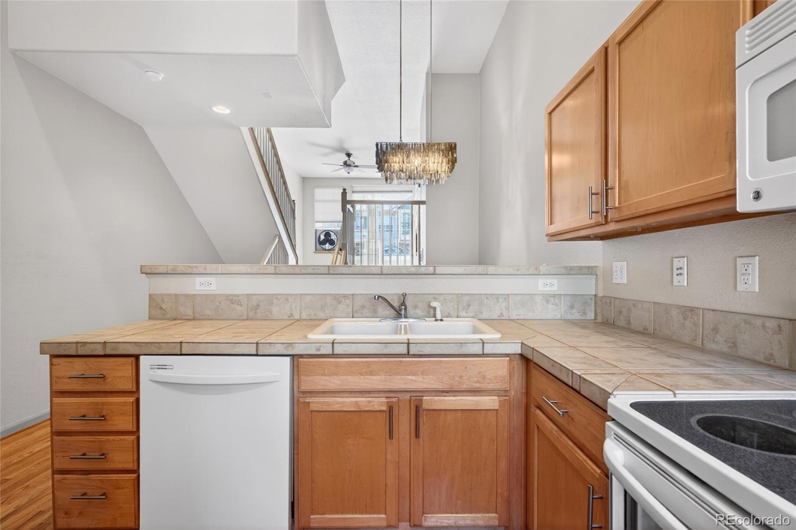 MLS Image #7 for 9879 e florida place,aurora, Colorado