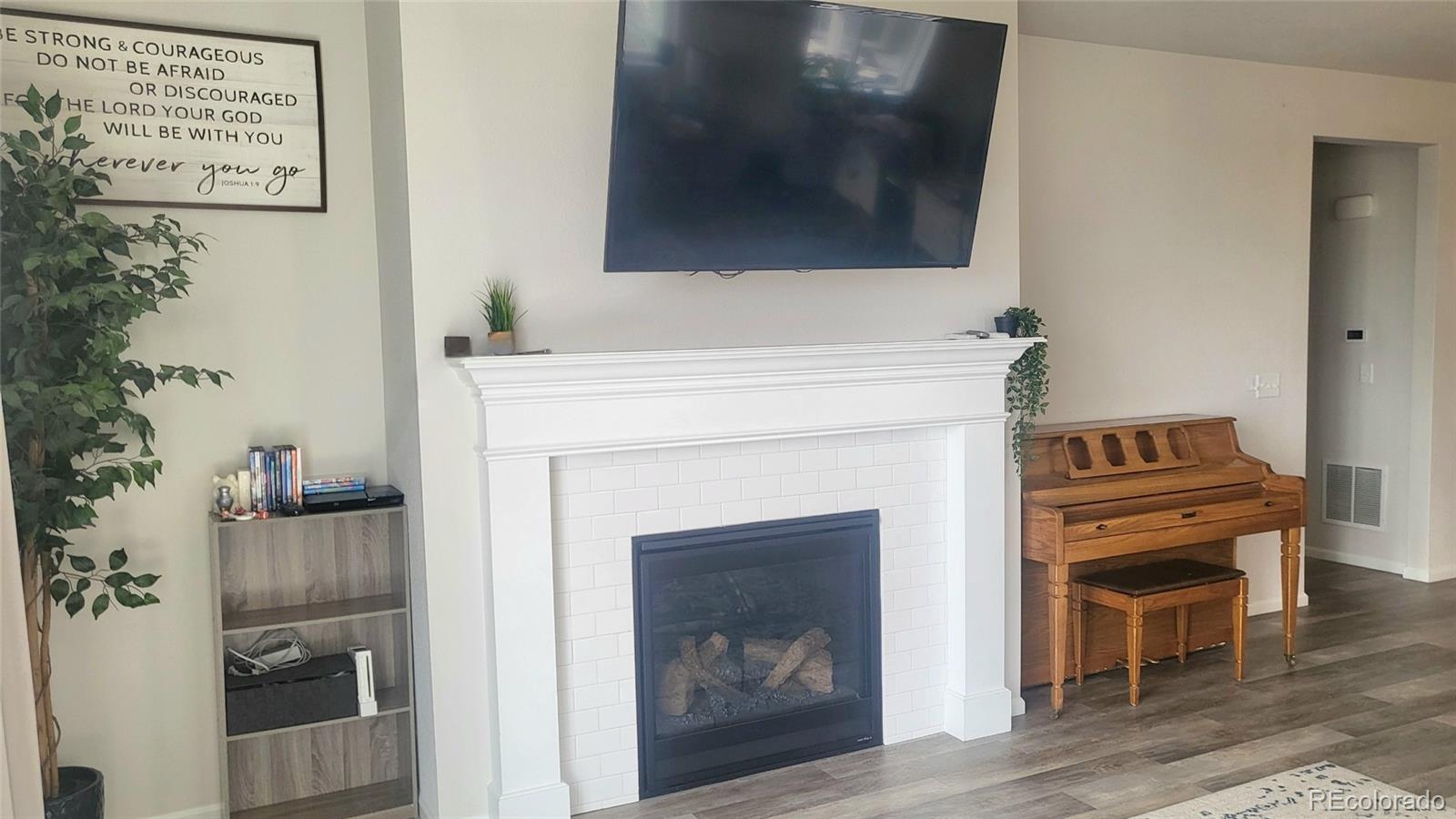 MLS Image #8 for 7768 s old hammer way,aurora, Colorado