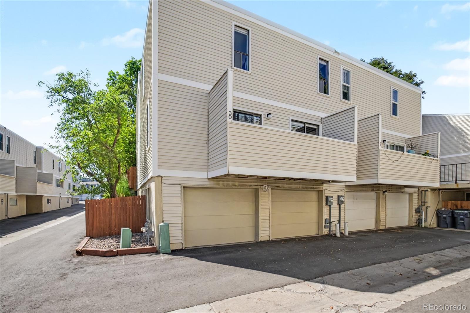 MLS Image #37 for 1050 s monaco street parkway,denver, Colorado