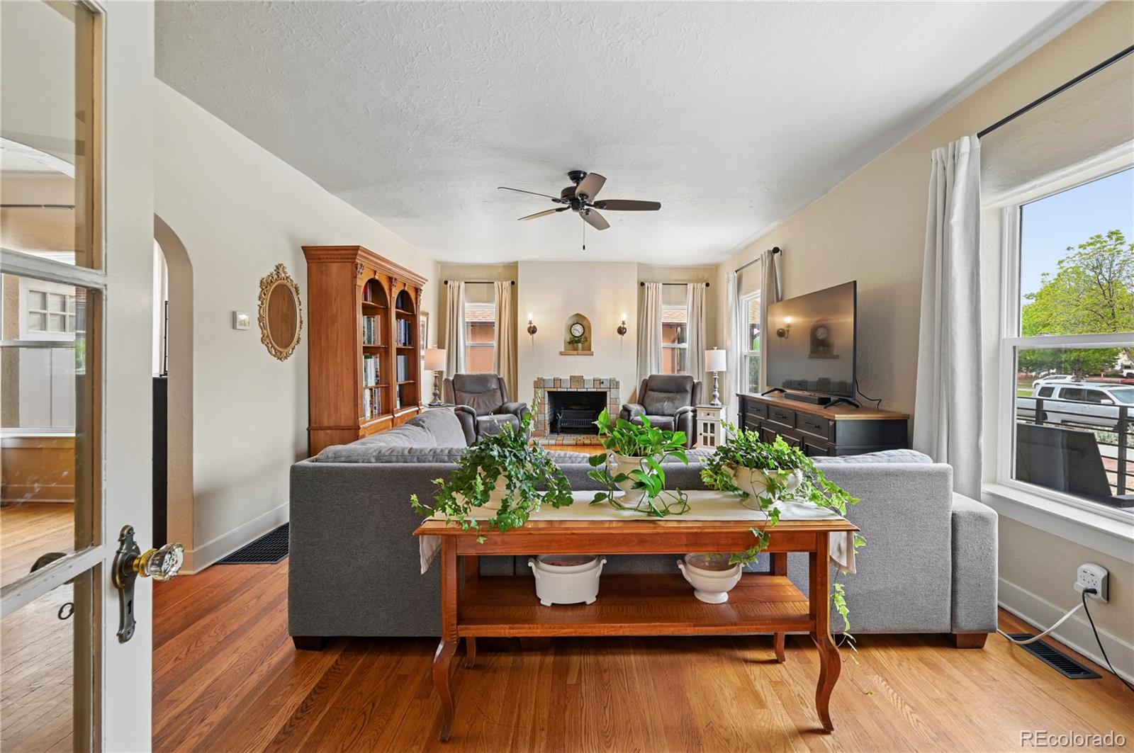 MLS Image #5 for 2219 n nevada avenue,colorado springs, Colorado