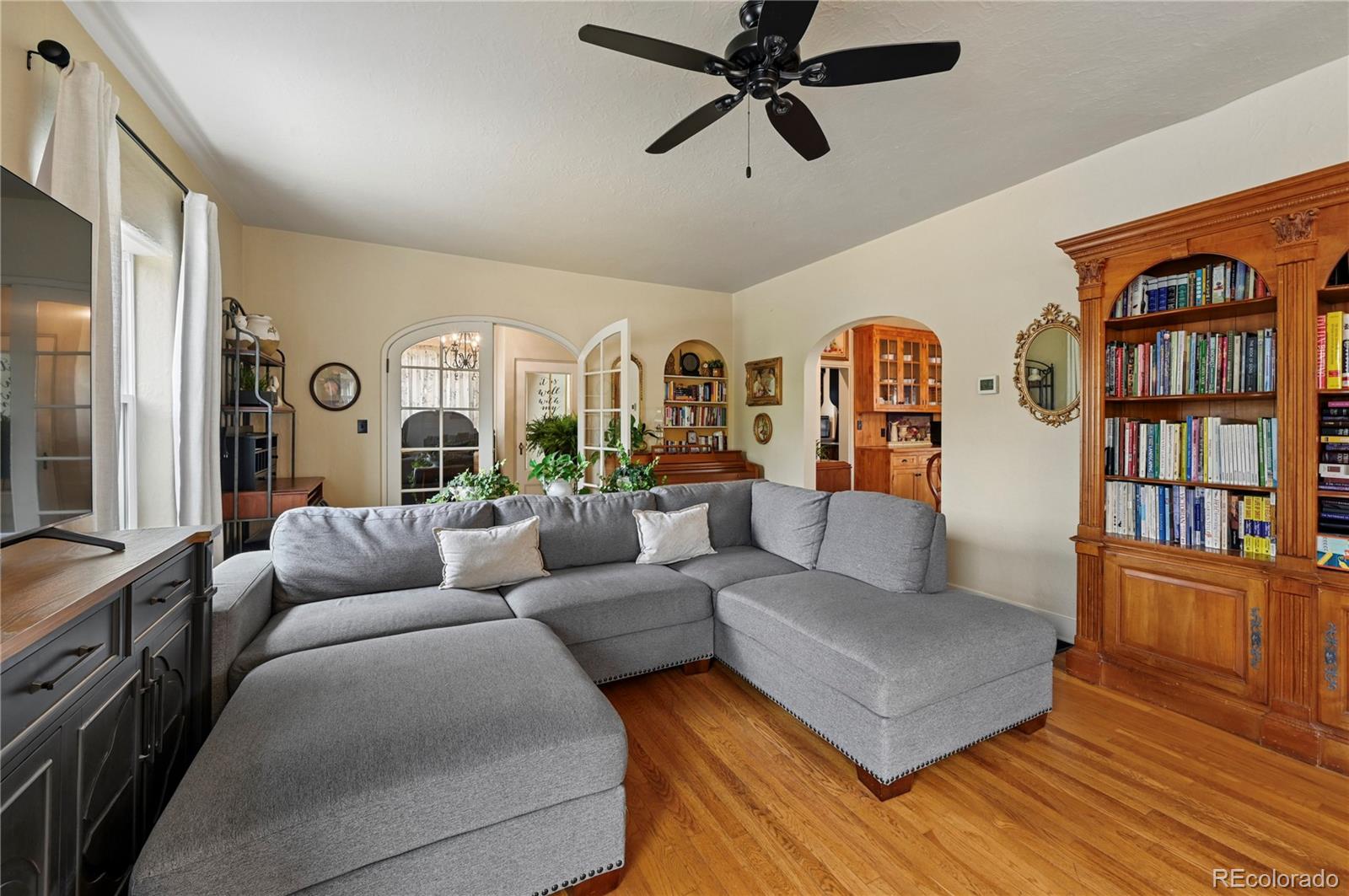 MLS Image #8 for 2219 n nevada avenue,colorado springs, Colorado