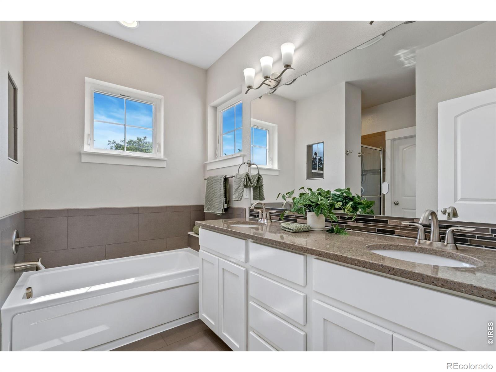 MLS Image #15 for 2556  des moines drive,fort collins, Colorado