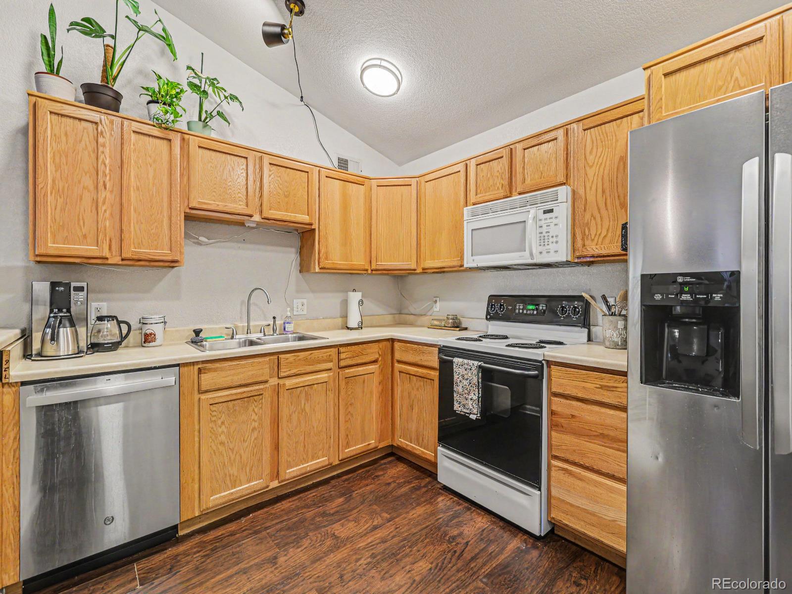 MLS Image #11 for 875 e 78th avenue,denver, Colorado