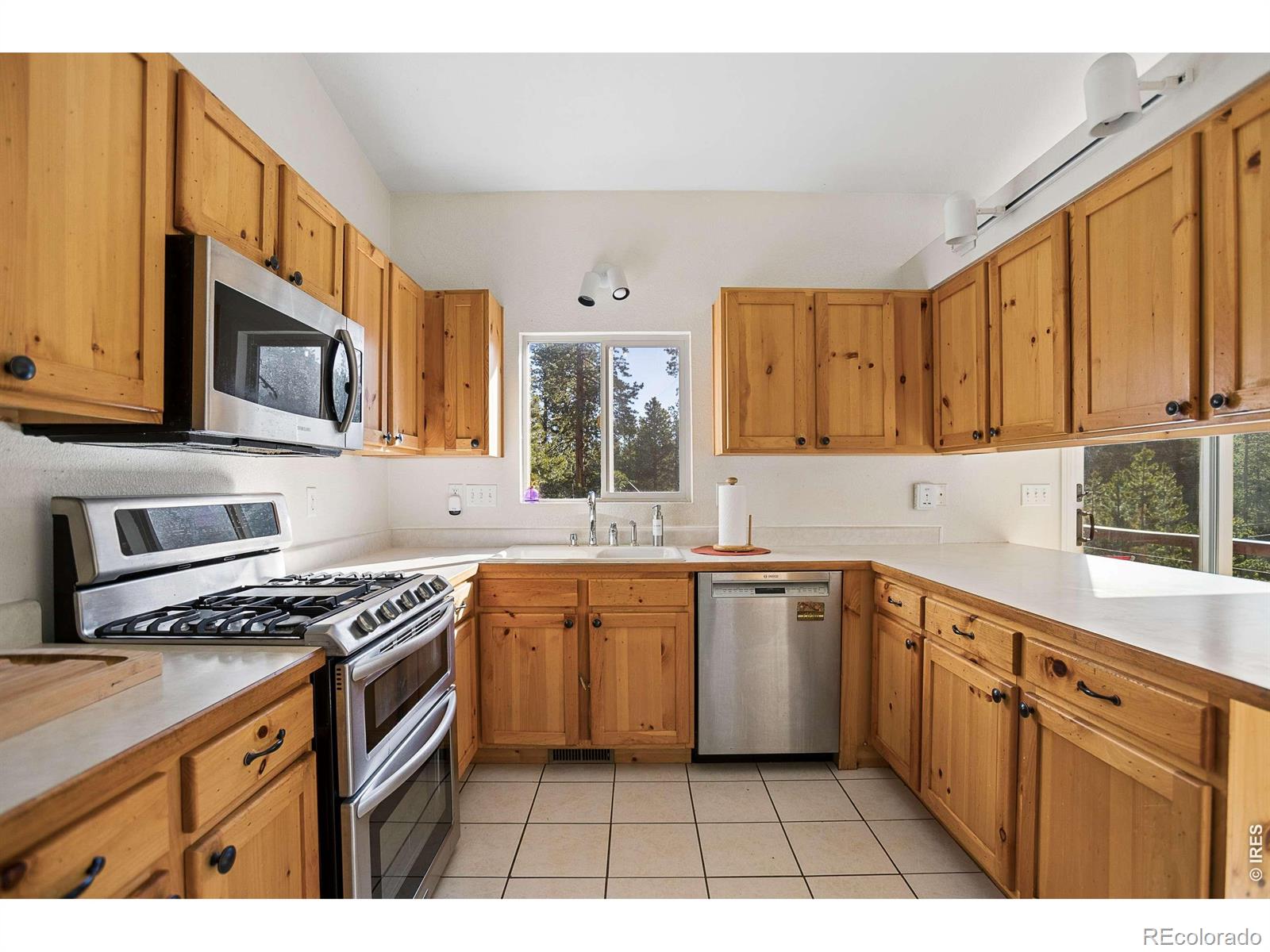 MLS Image #6 for 610  meadowlake drive,black hawk, Colorado