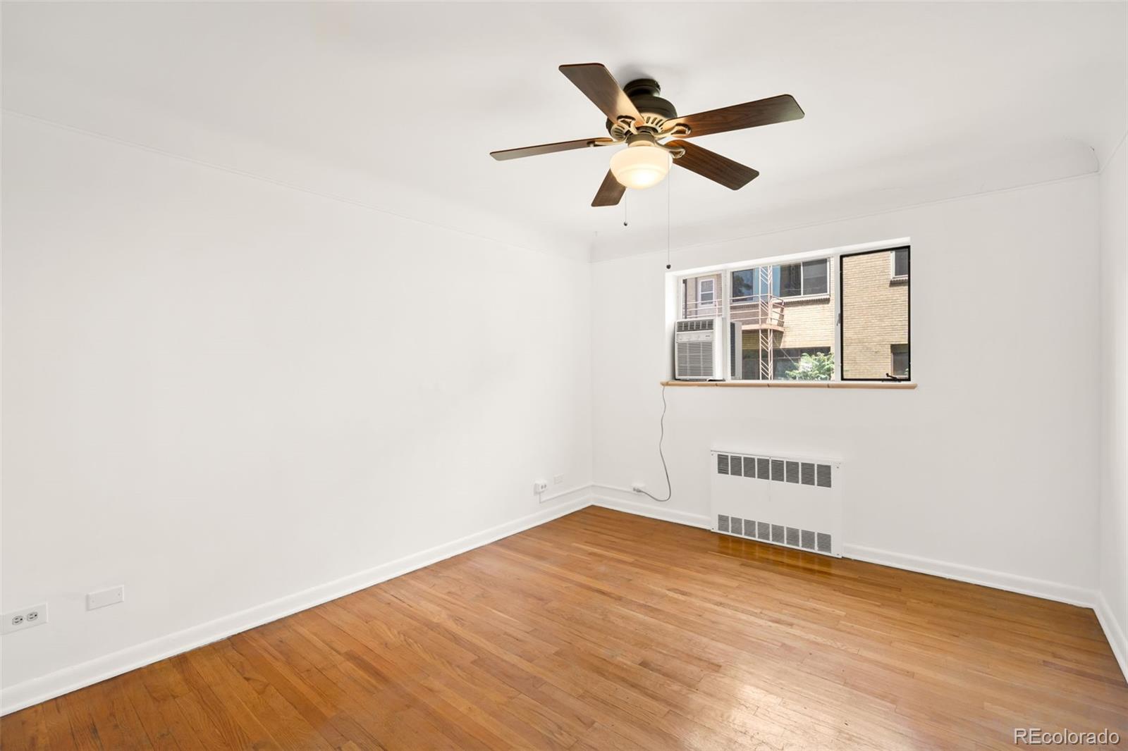 MLS Image #6 for 1175 n emerson street 111,denver, Colorado