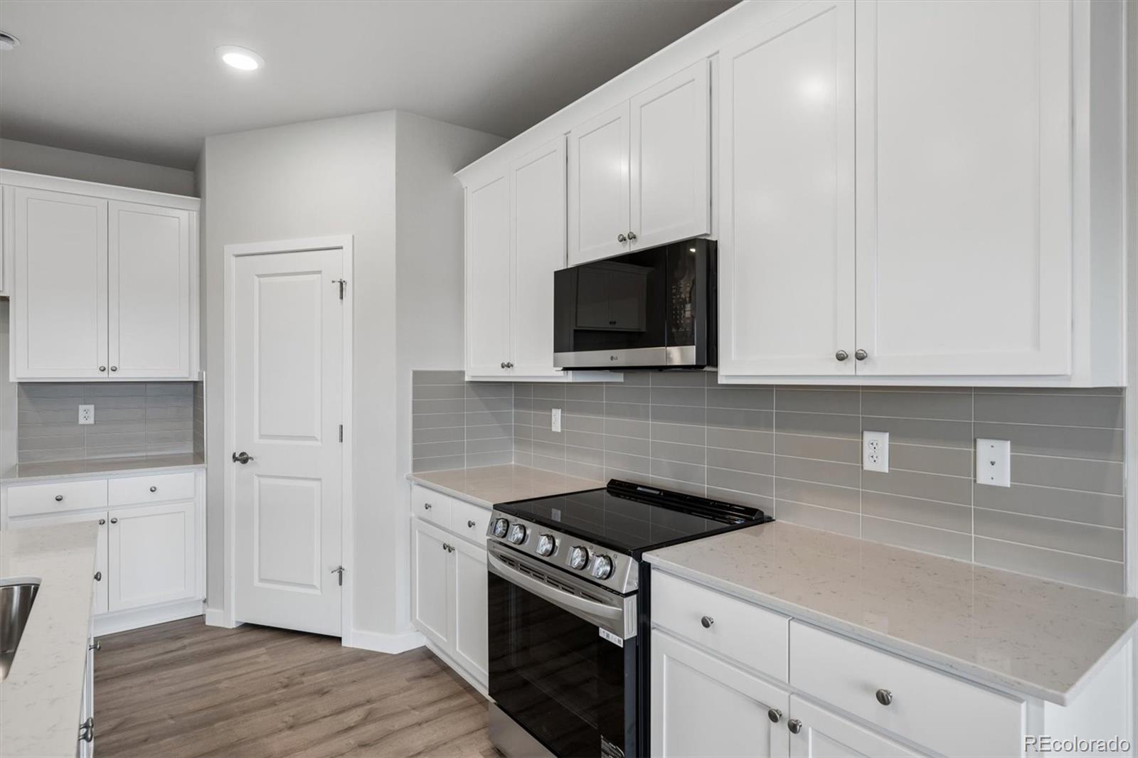 MLS Image #10 for 9354  danube street,commerce city, Colorado