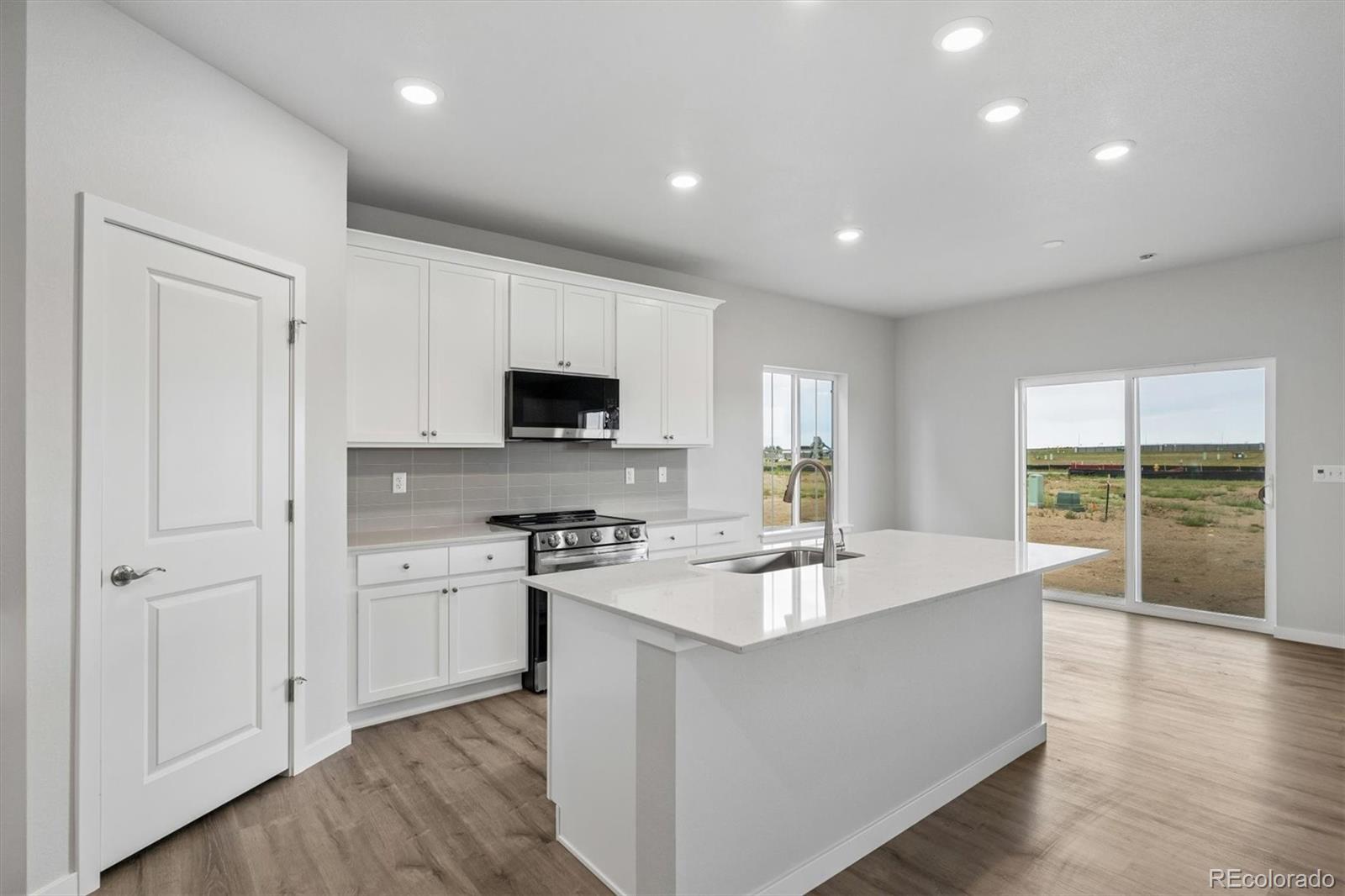 MLS Image #11 for 9354  danube street,commerce city, Colorado