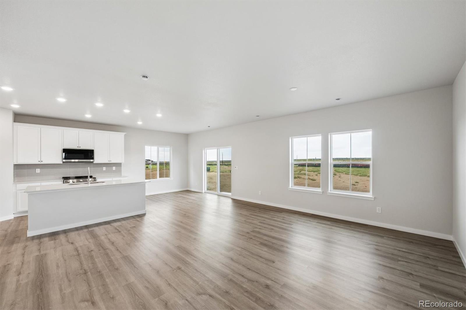MLS Image #5 for 9354  danube street,commerce city, Colorado