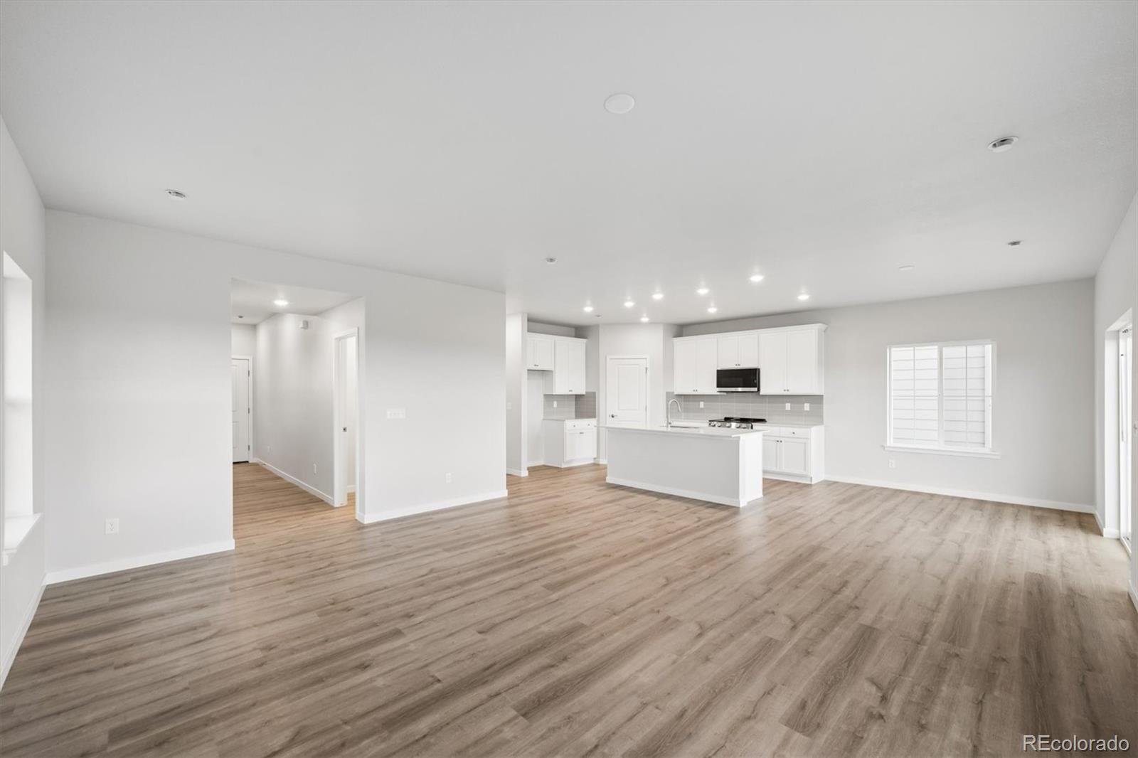 MLS Image #6 for 9354  danube street,commerce city, Colorado