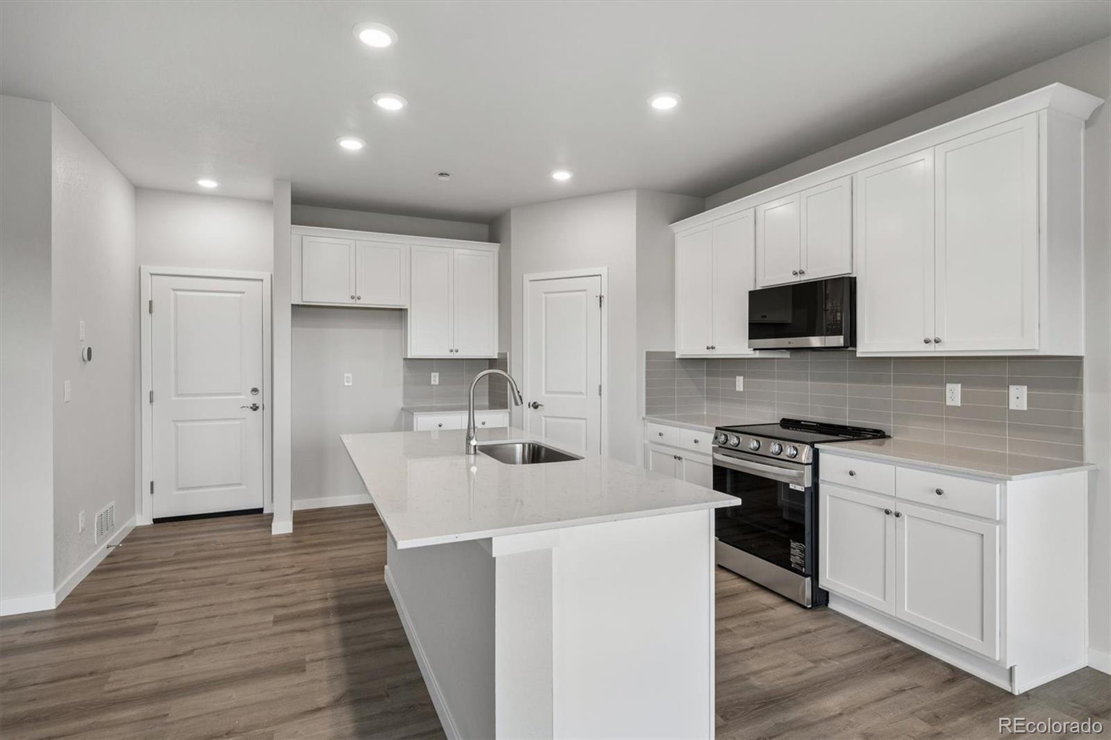 MLS Image #8 for 9354  danube street,commerce city, Colorado