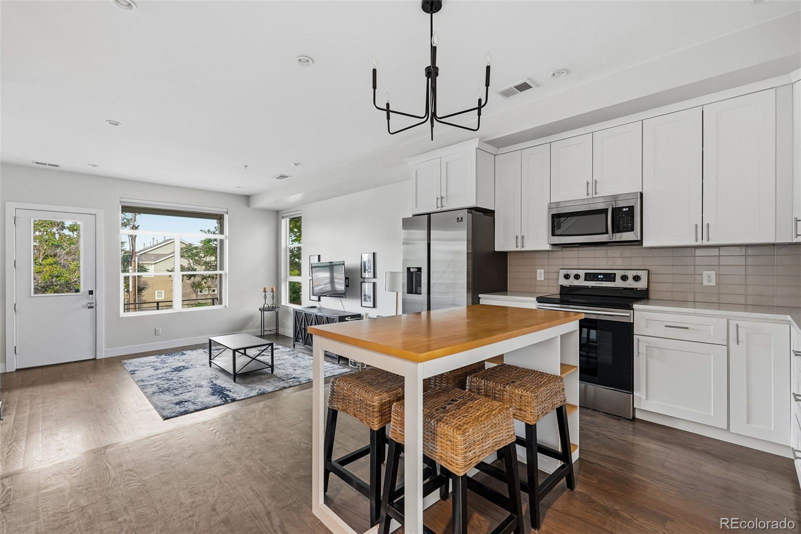 MLS Image #11 for 1187 s navajo street,denver, Colorado