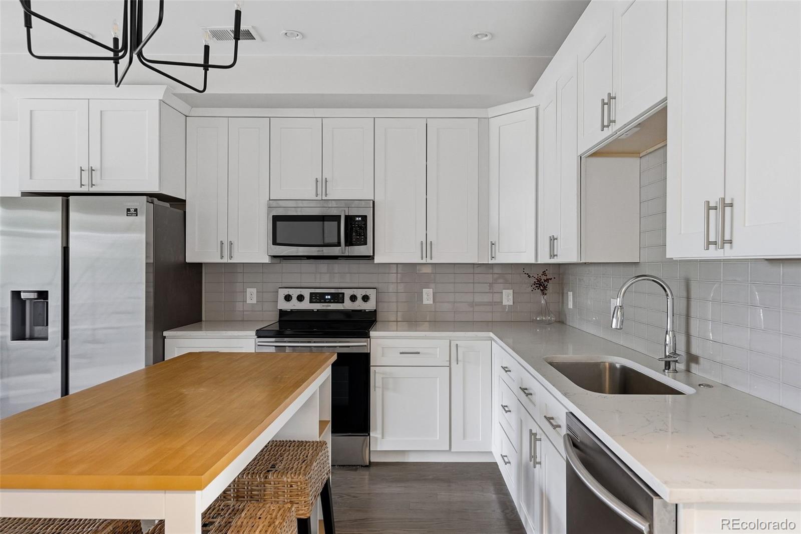 MLS Image #12 for 1187 s navajo street,denver, Colorado