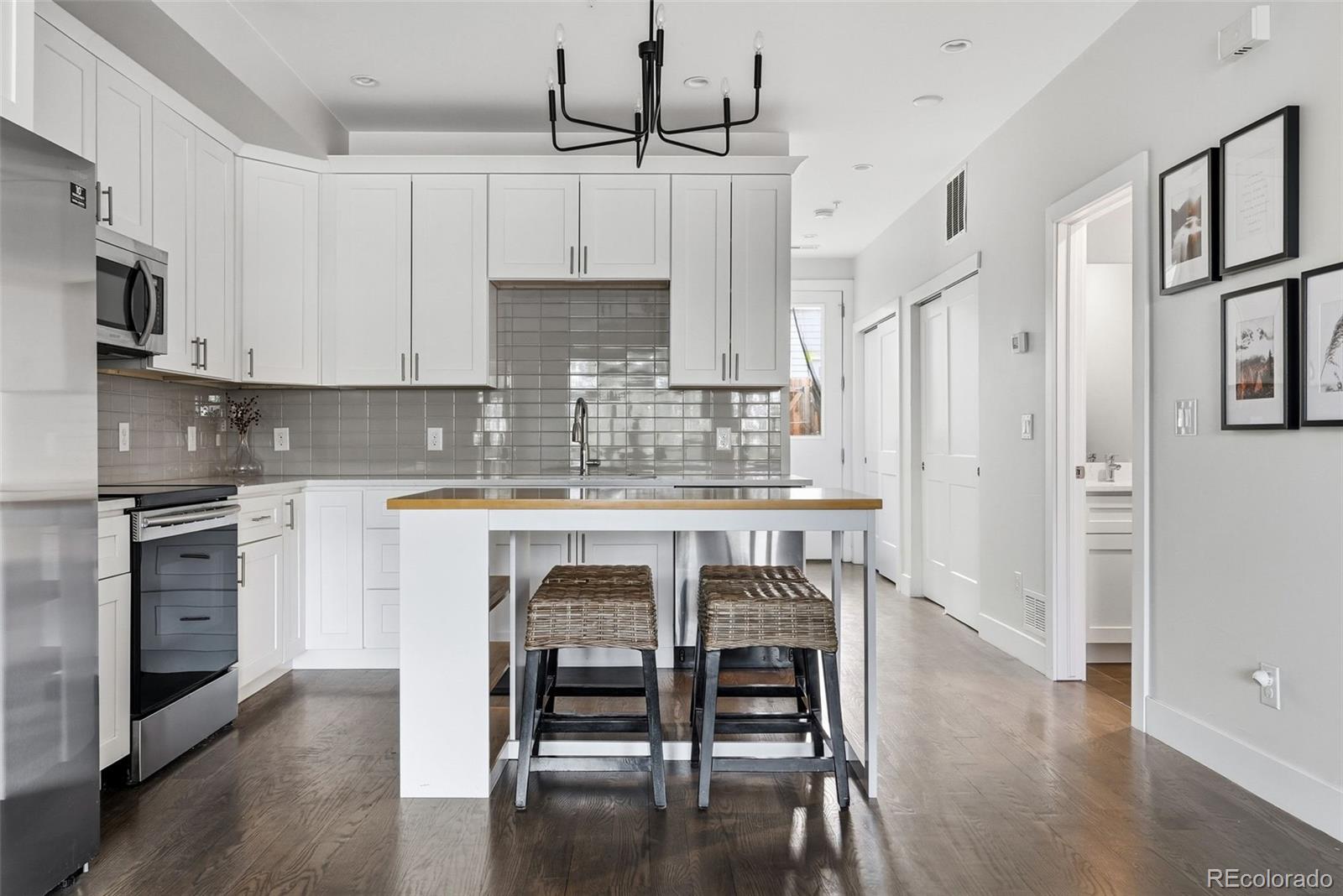 MLS Image #13 for 1187 s navajo street,denver, Colorado