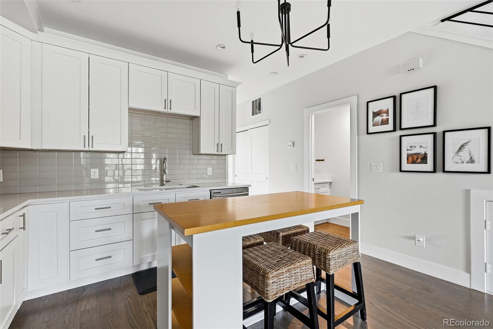 MLS Image #9 for 1187 s navajo street,denver, Colorado