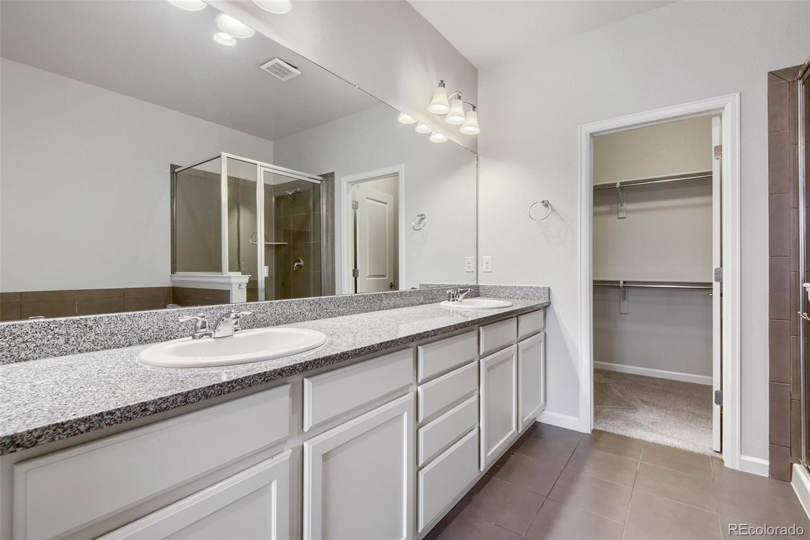 MLS Image #14 for 508 e dry creek place,littleton, Colorado