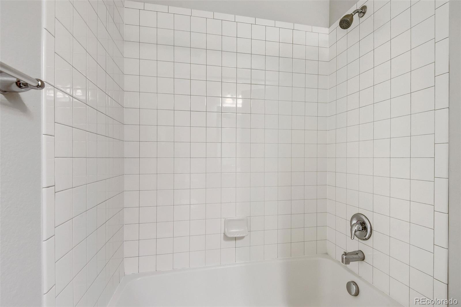 MLS Image #22 for 508 e dry creek place,littleton, Colorado