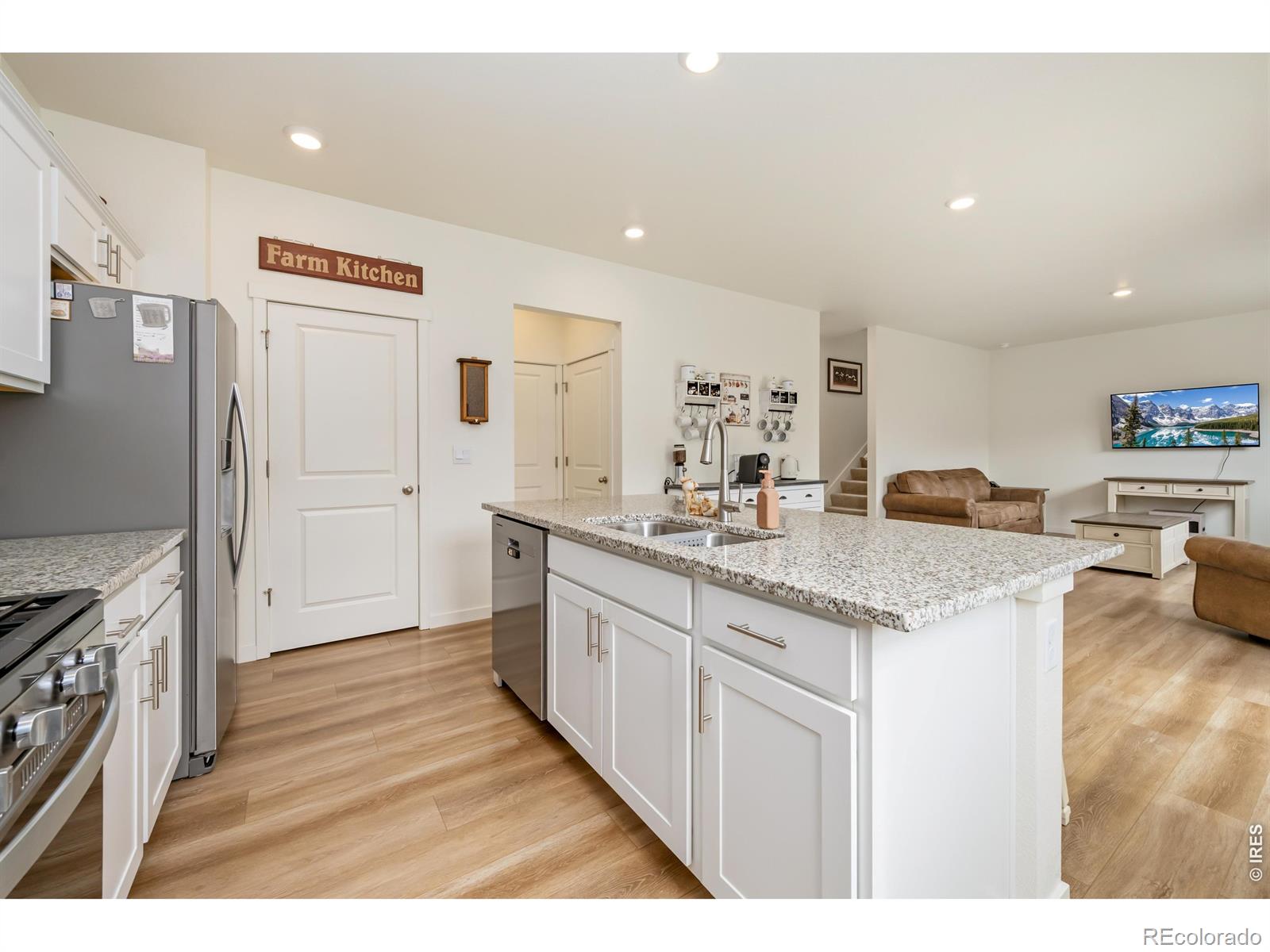 MLS Image #11 for 352  bluebird road,johnstown, Colorado