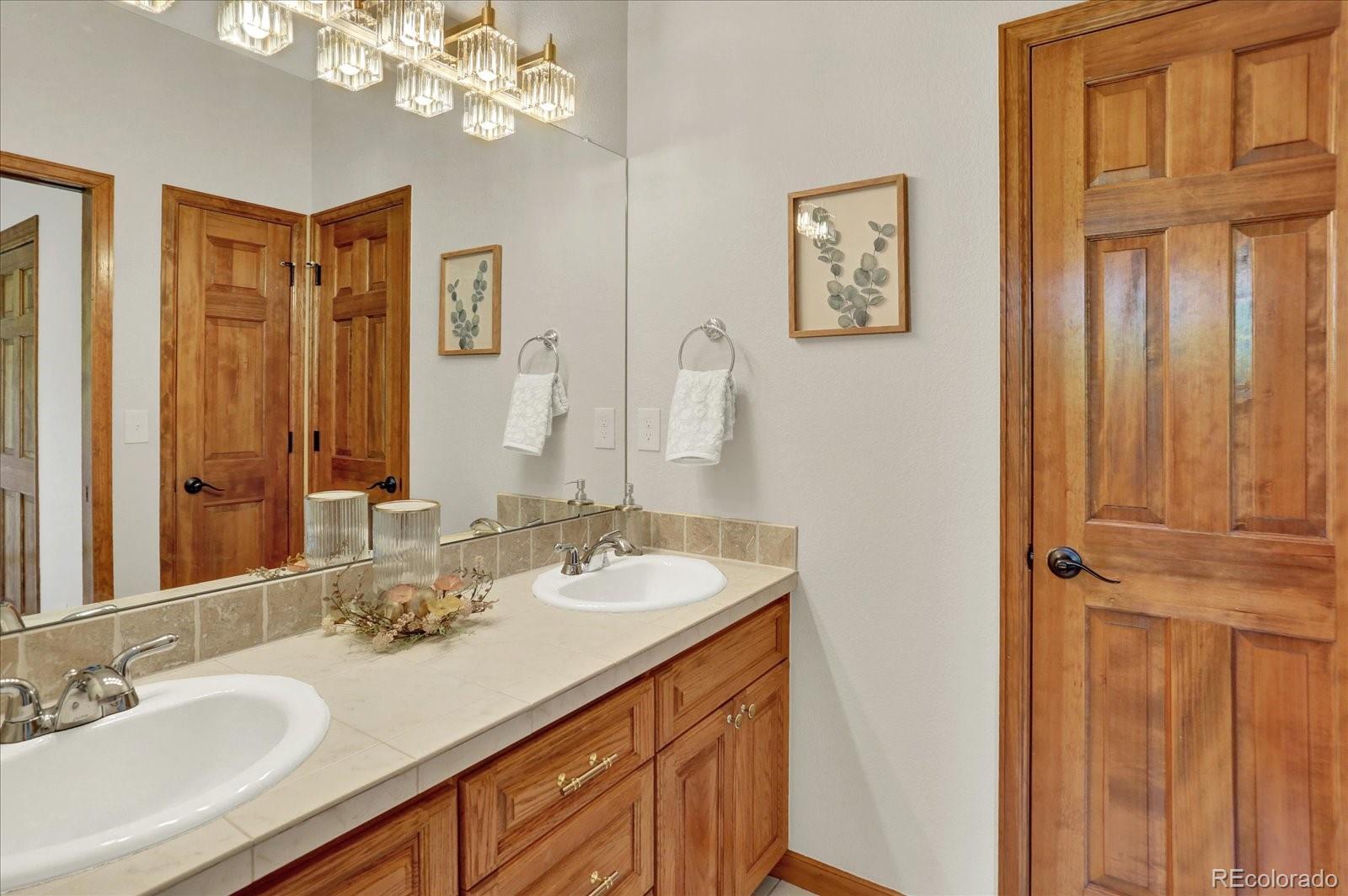 MLS Image #33 for 15094 w 53rd place,golden, Colorado