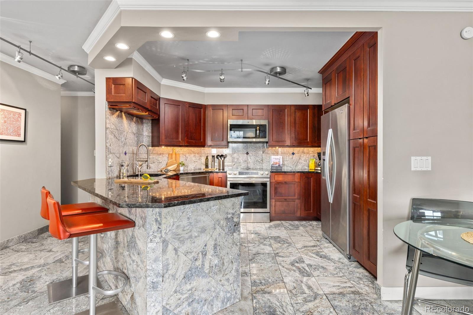 MLS Image #7 for 1625  larimer street,denver, Colorado