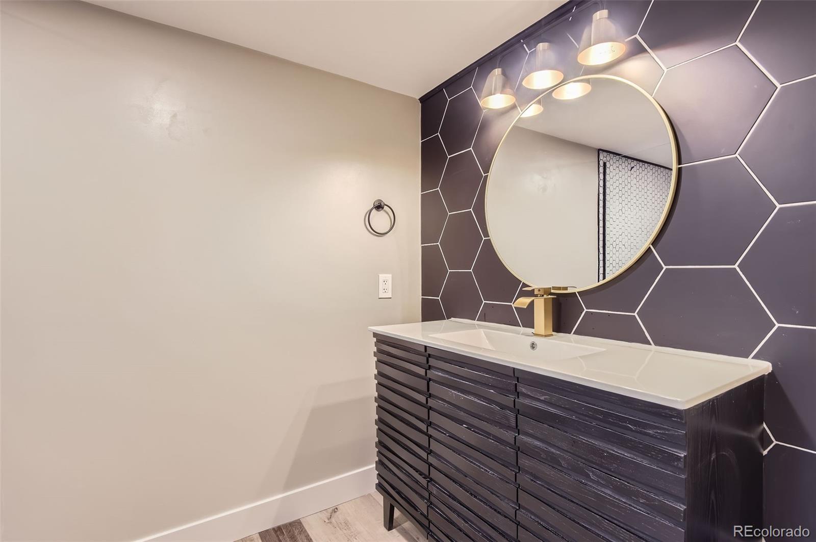 MLS Image #23 for 3576 s holly street,denver, Colorado