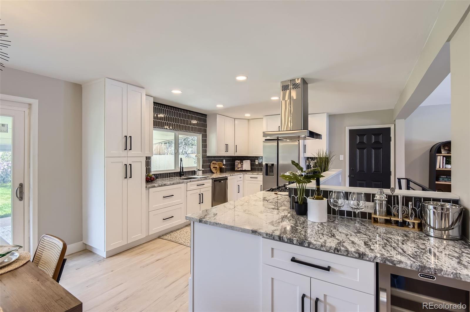 MLS Image #7 for 3576 s holly street,denver, Colorado