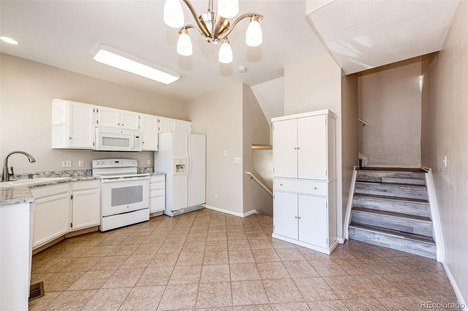MLS Image #7 for 4572 s crystal way,aurora, Colorado