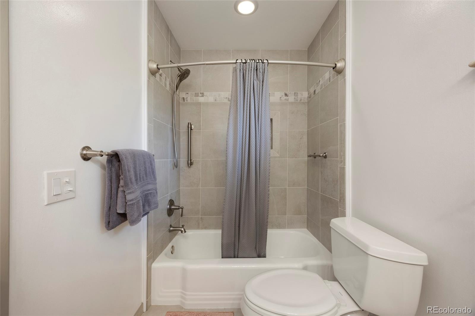 MLS Image #24 for 2541 s kearney street,denver, Colorado