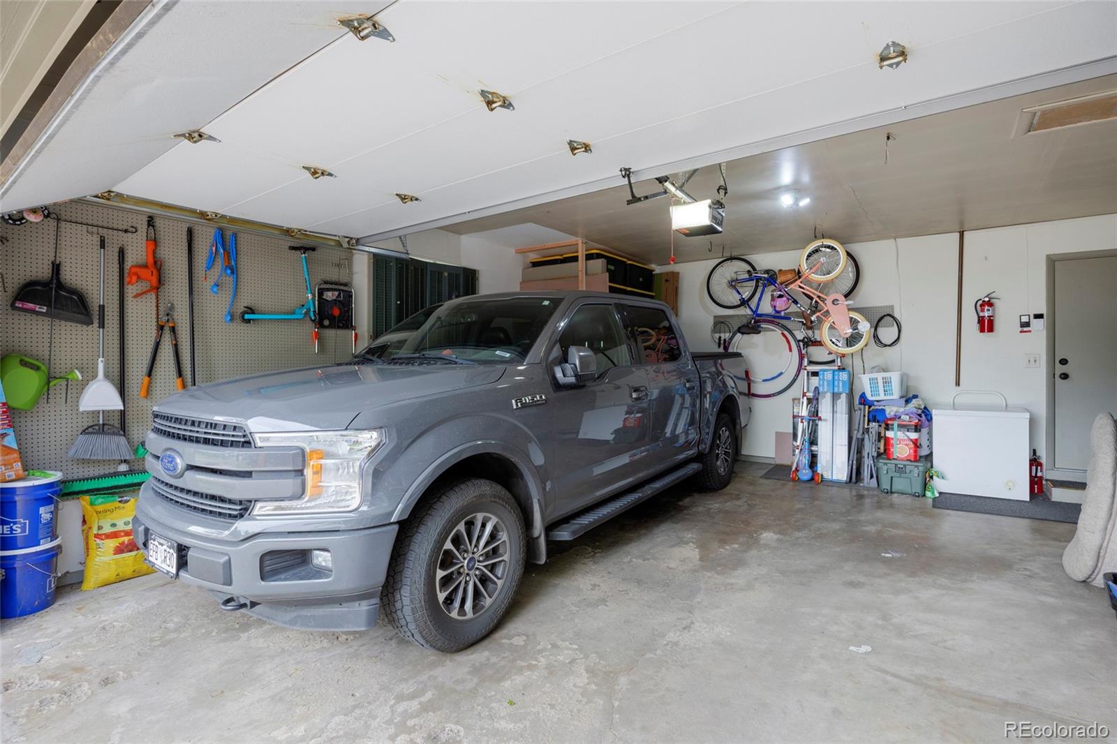 MLS Image #34 for 2541 s kearney street,denver, Colorado