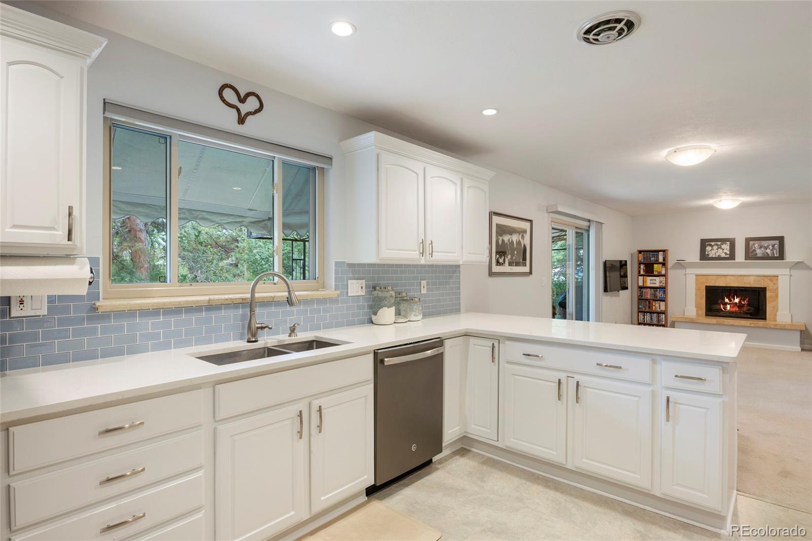 MLS Image #8 for 2541 s kearney street,denver, Colorado