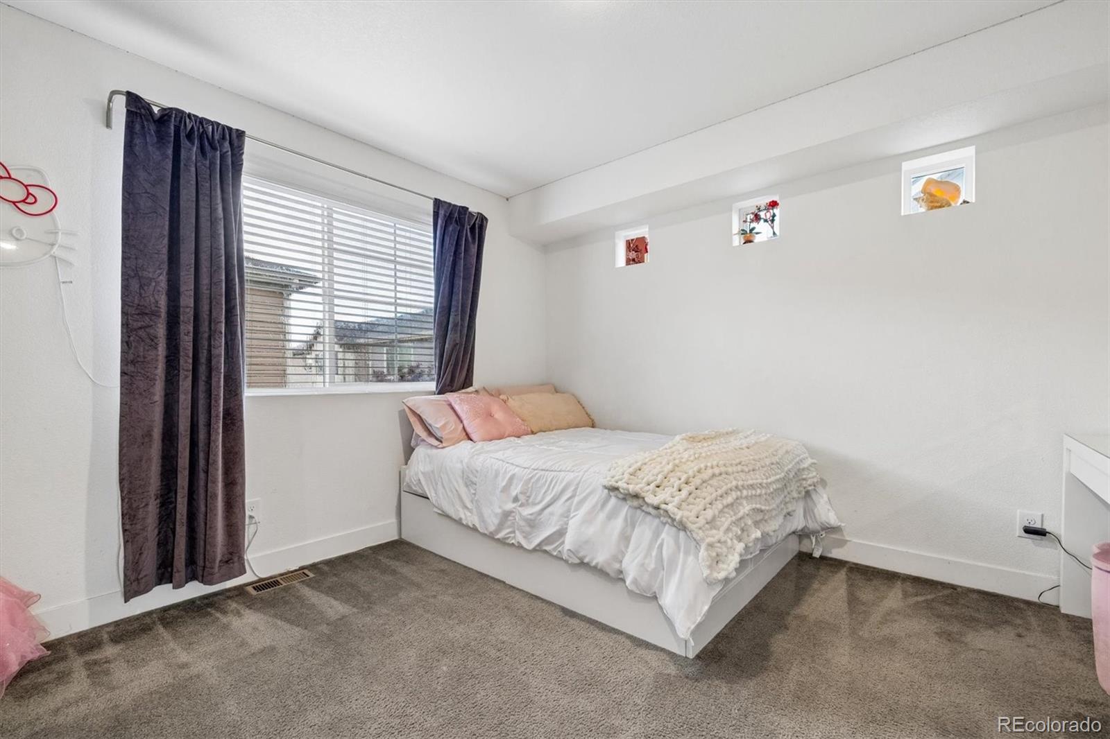 MLS Image #12 for 221 s oak hill street,aurora, Colorado